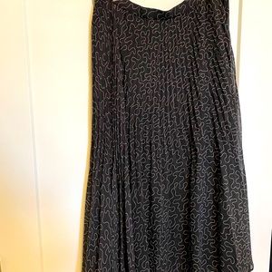Almost new Club Monaco midi skirt! Size 12.